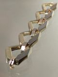 Goldenes Gliederarmband