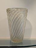Vase mit Spiraldekor
