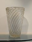 Vase mit Spiraldekor