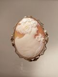 Jugendstil Muschelkamee Brosche