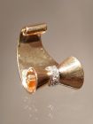 Kleiderclip aus Gold mit Brillanten